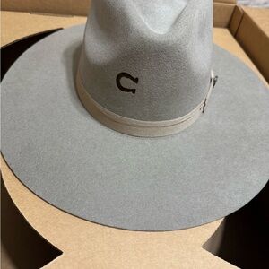 Gray Wide Brim Hat with Band